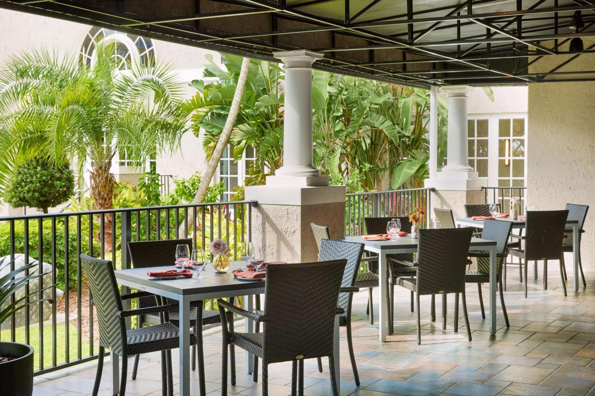 The Terrace Hotel Lakeland, Tapestry Collection By Hilton Экстерьер фото